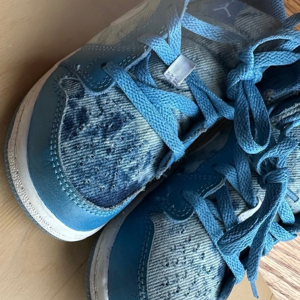 Nike Kids Light Blue and Denim-Style Sneakers